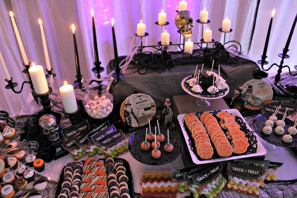 2018 Halloween Party Dessert Tables