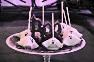 Dee Kay Events | Spooktacular Dessert Table Halloween Bar I Cake Pops